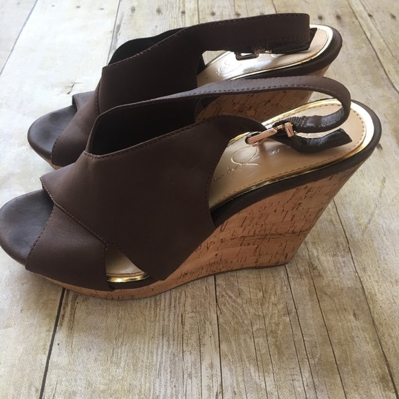 Jessica Simpson Wedge Shoes - Picture 3 of 8